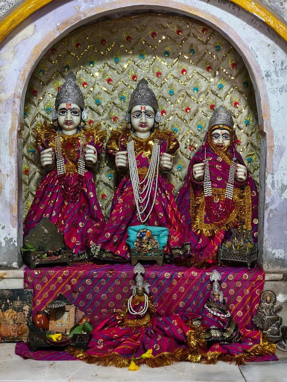 श्री सीताराम जी मंदिर मूर्ति